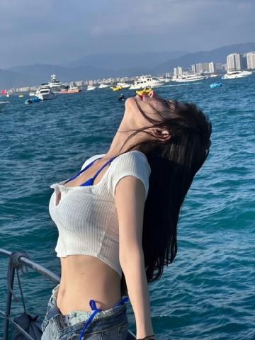 成人AI短剧在线看超甜合集